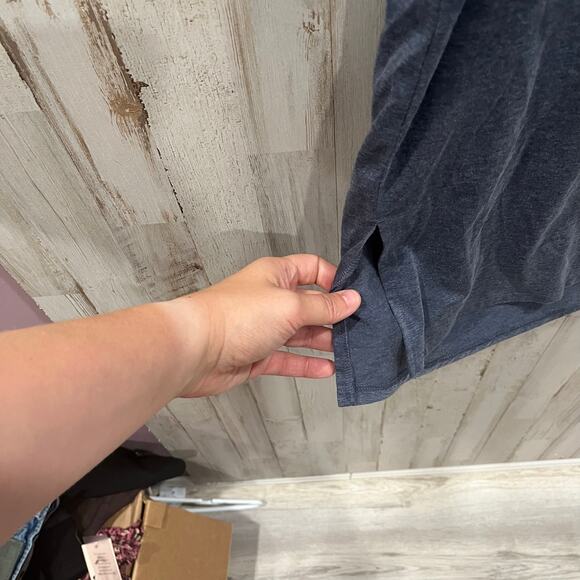 Tek Gear Navy Blue Gym Moisture Wicking Tshirt Womens Size Small Workout - Picture 2 of 6